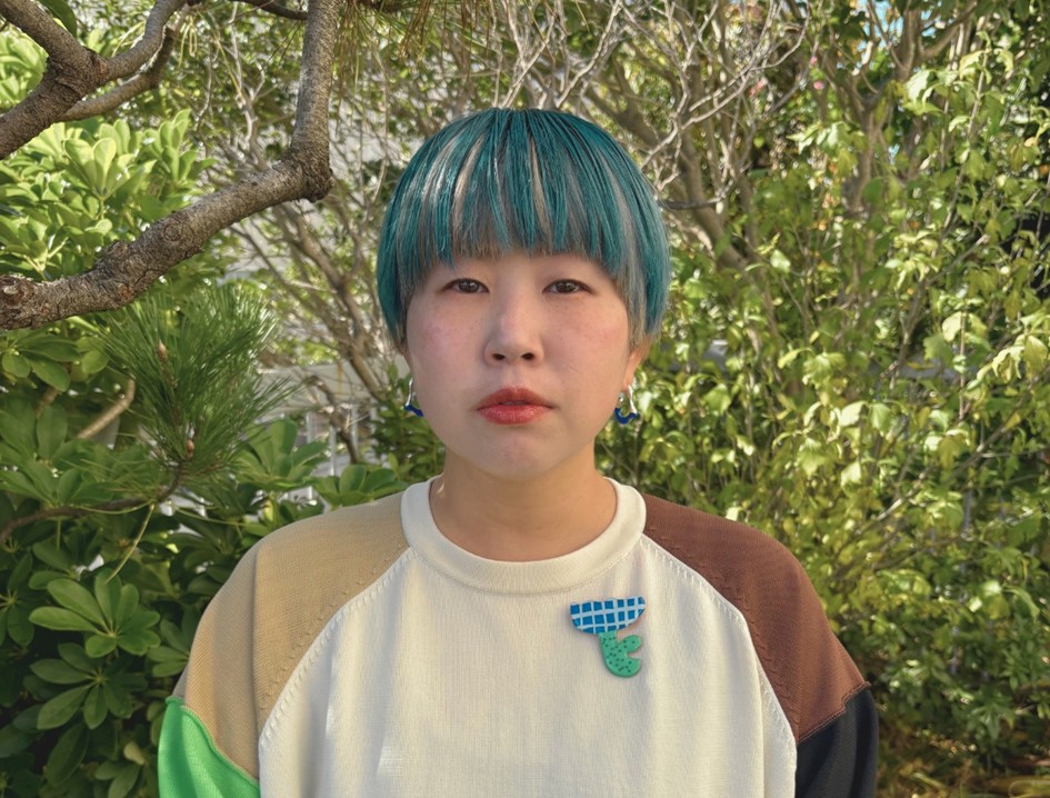 ハラスメント防止講座2025講師さかもとももさんの写真。