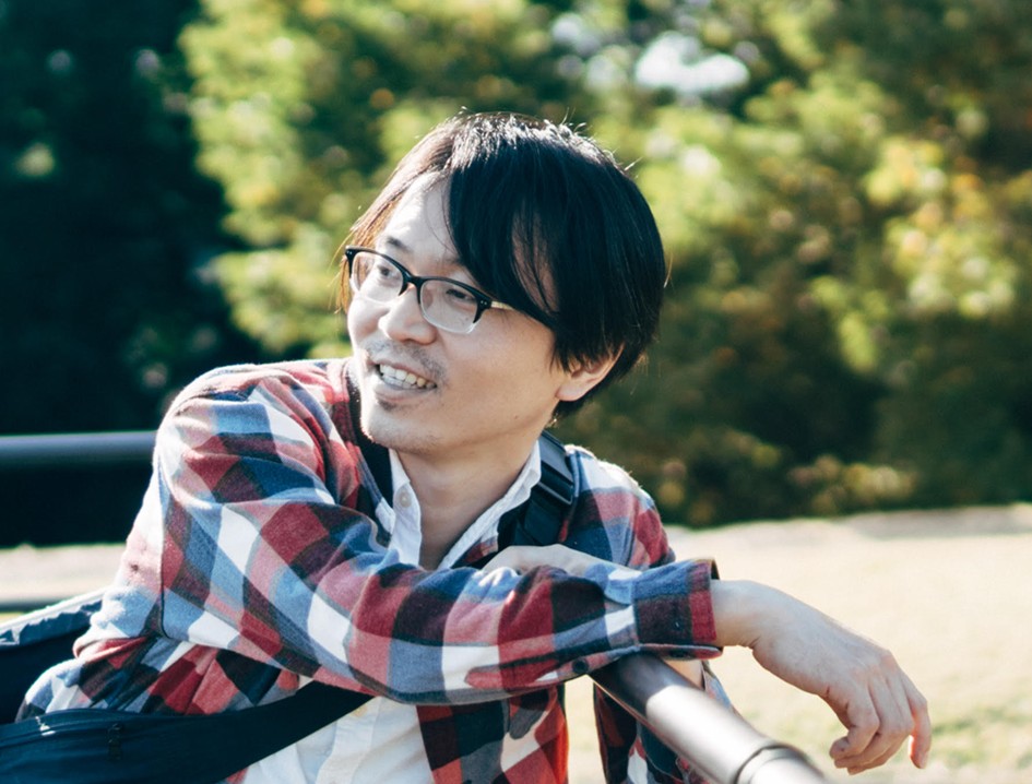 ビジネススキル講座2025講師こがけんいちさんの写真。